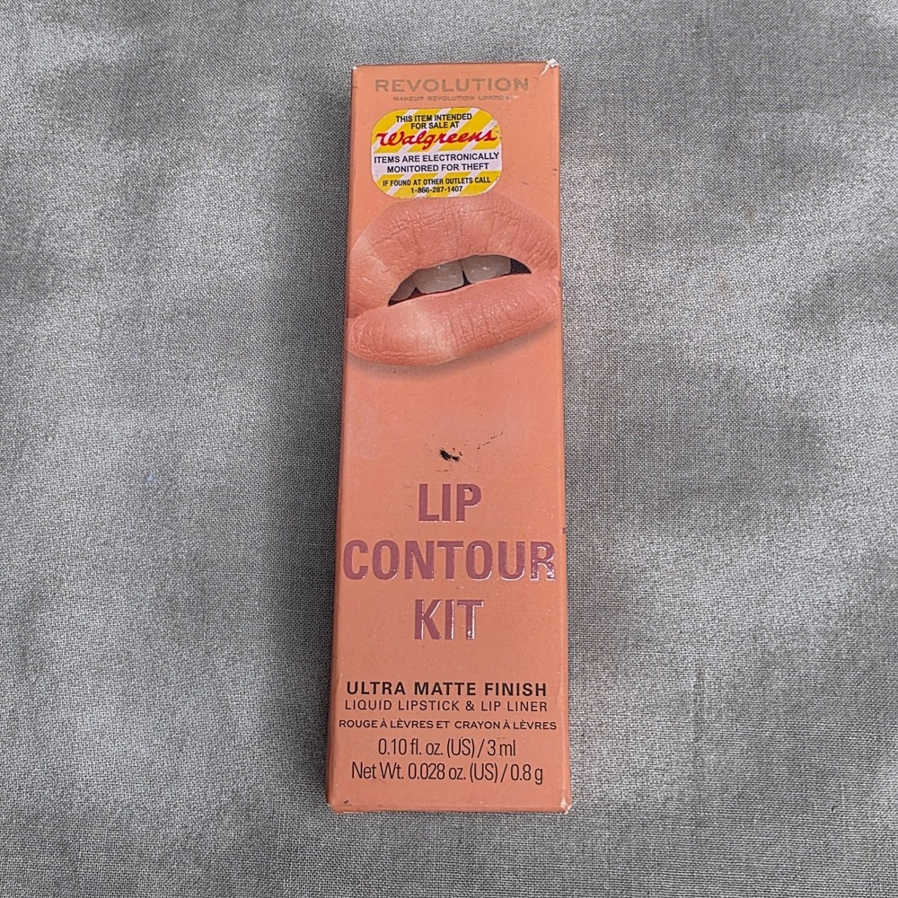 Revolution Lip Contour Kit in LOVER Lip Gloss & Lip Liner SET Matte Finish